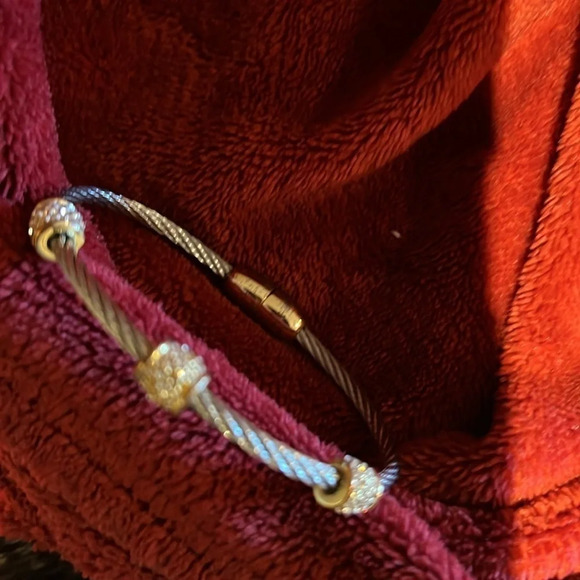 Vintage Classic Twisted Cable Bracelet Two Tone Silver Gold tone bling barrel - Picture 9 of 9